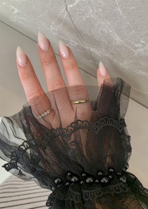 שרוול צילום לציפורניים - שחור-חרוזים